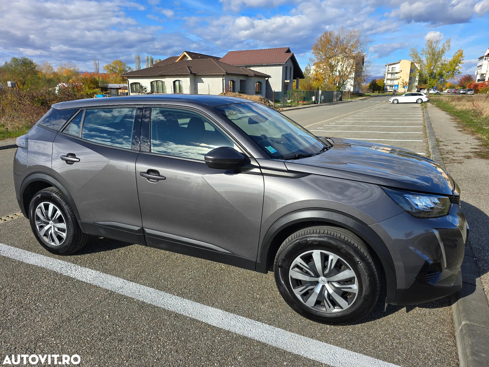 Peugeot 2008 1.5 BlueHDI 130 S&S EAT8 Allure - 12