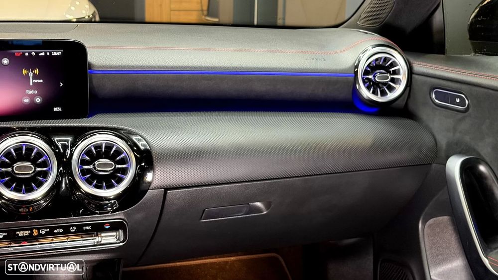 Mercedes-Benz CLA 180 - 32