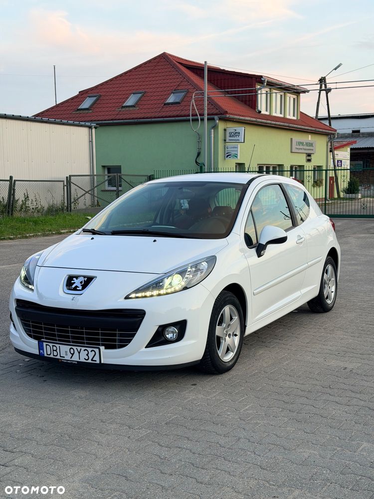Peugeot 207 75 Urban Move - 1