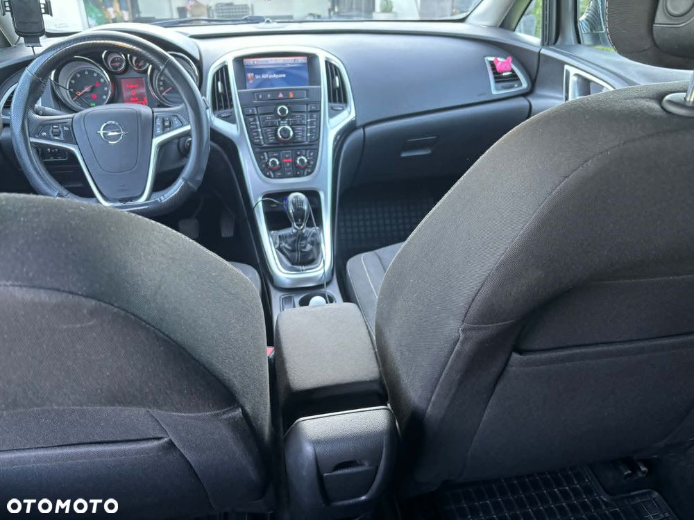 Opel Astra 1.6 Turbo Innovation - 10