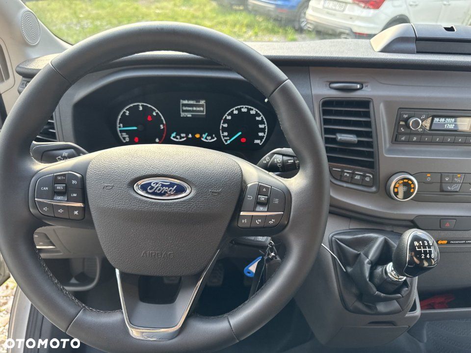 Ford Transit - 13