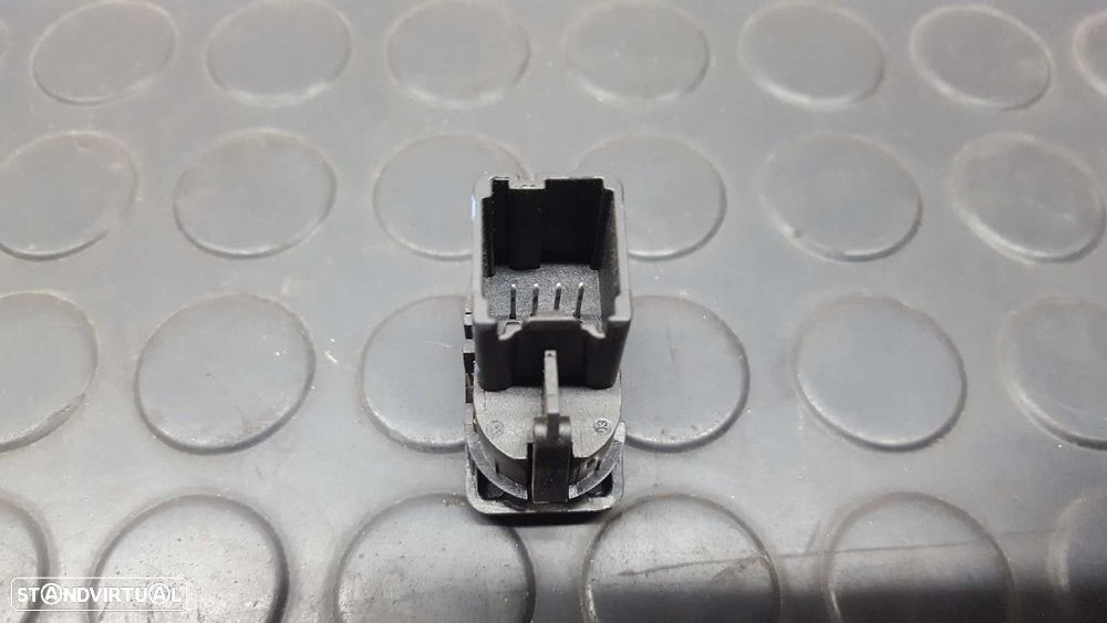 COMANDO DO ELEVADOR TRASEIRO DIREITO FORD FOCUS BERLINA (CAP) GHIA - 3