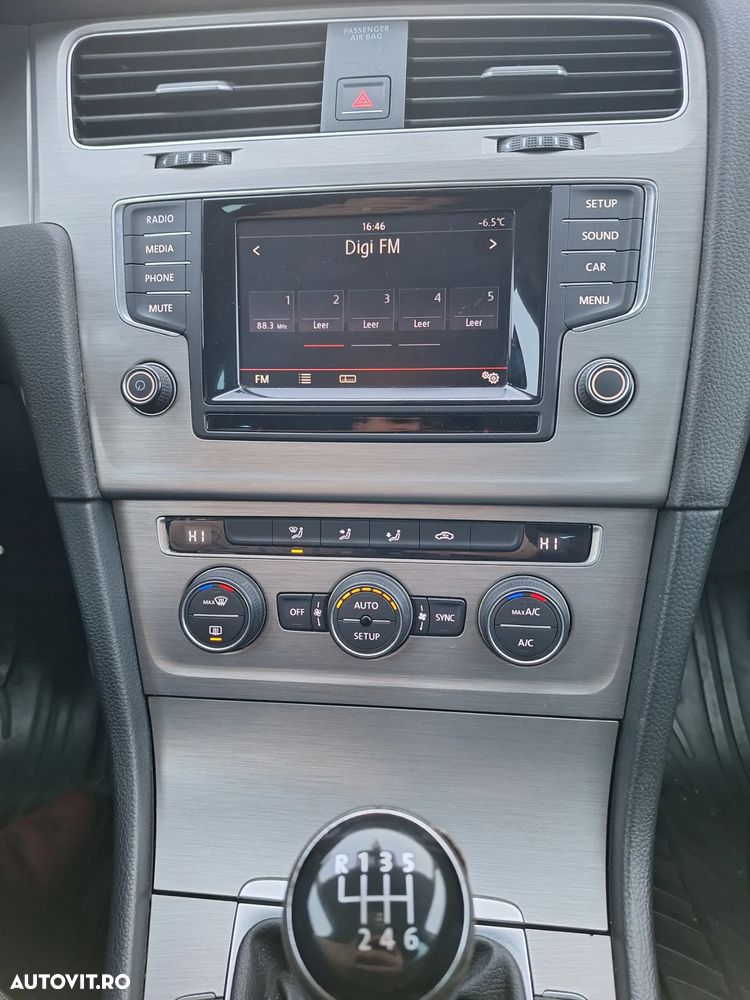 Volkswagen Golf 1.6 TDI 4Motion BlueMotion Technology Comfortline - 13