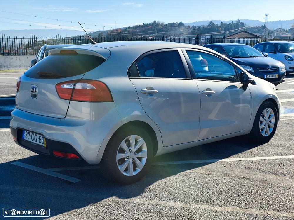 Kia Rio 1.2 CVVT TX AC+VE - 4