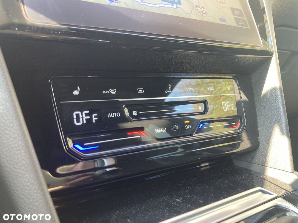Volkswagen Arteon 2.0 TSI R-Line DSG - 25