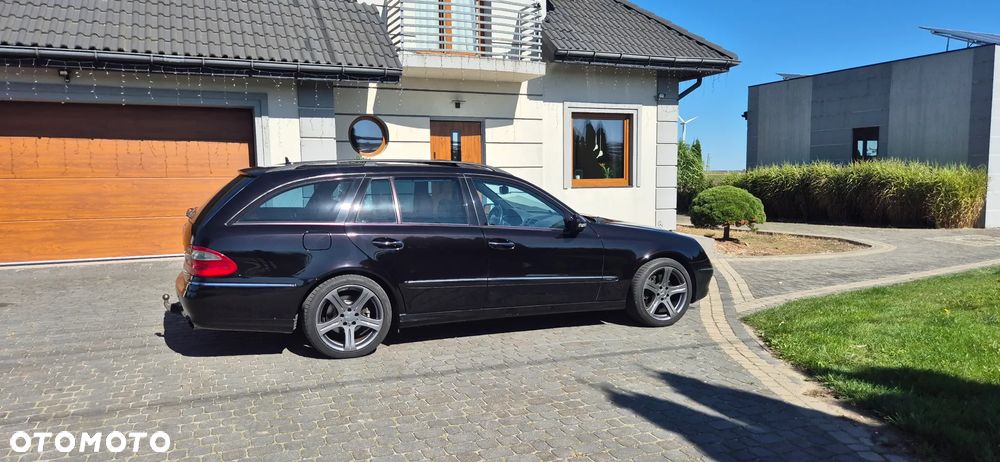 Mercedes-Benz Klasa E 320 T CDI 4Matic Automatik Avantgarde DPF - 1