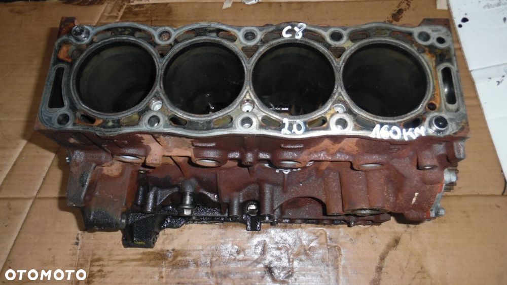 Blok silnika Citroen C8 2.0HDI 160KM