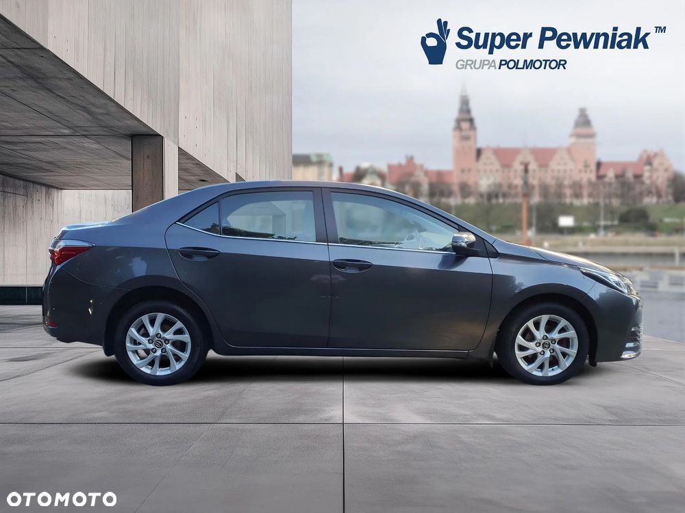 Toyota Corolla 1.6 Comfort - 6