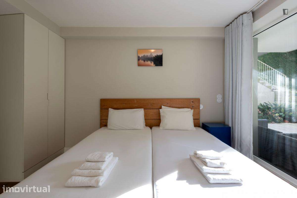 Apartamento com 1 quartos - localizado em Santo Ildefonso Porto - Grande imagem: 3/33