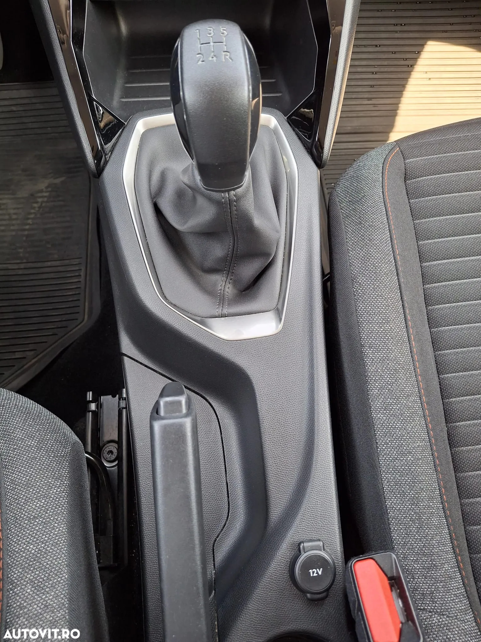 Peugeot 208 1.2 L PureTech STT Active Pack - 22