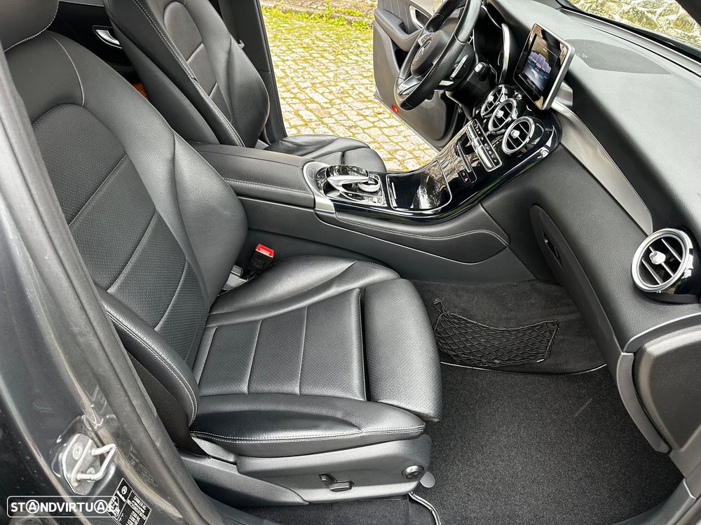 Mercedes-Benz GLC 220 d 4Matic 9G-TRONIC AMG Line - 25