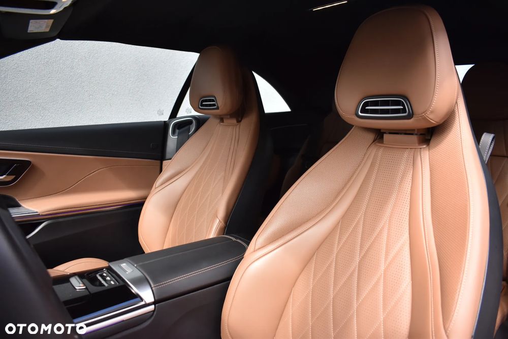 Mercedes-Benz CLE 300 4Matic Cabrio 9G-TRONIC - 12