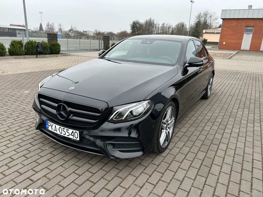 Mercedes-Benz Klasa E 220 d 9G-TRONIC AMG Line - 32