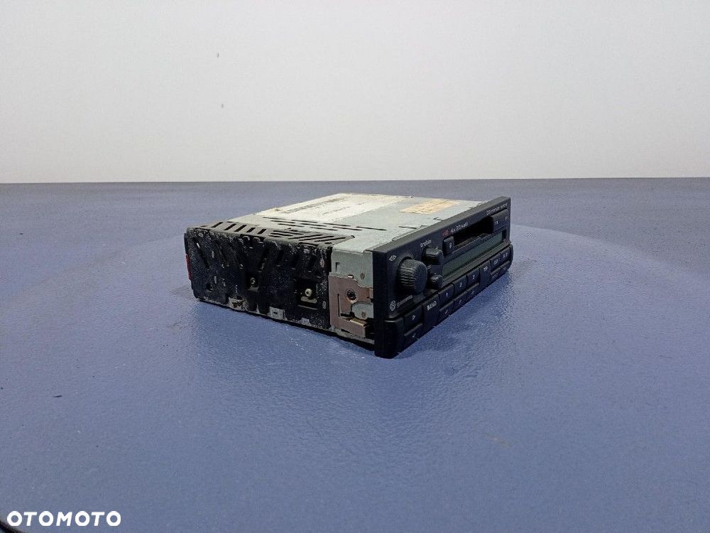 VW PASSAT B4 GOLF III RADIO FABRYCZNE KASETY GAMMA 1H0035186 - 2