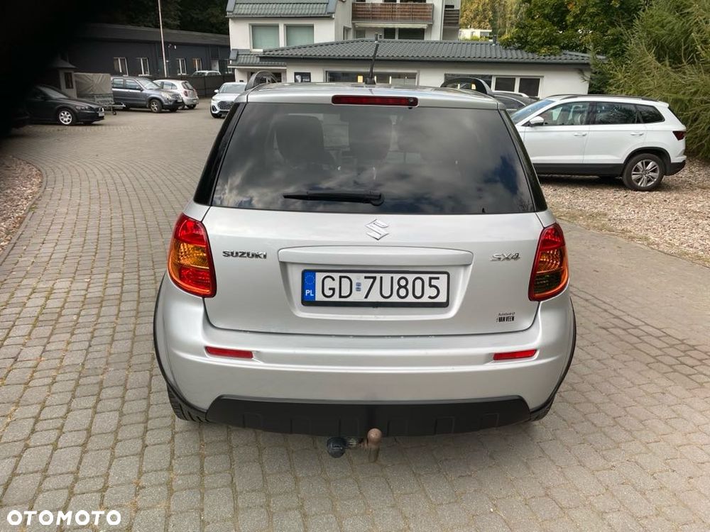 Suzuki SX4 1.6 GS / Premium - 16