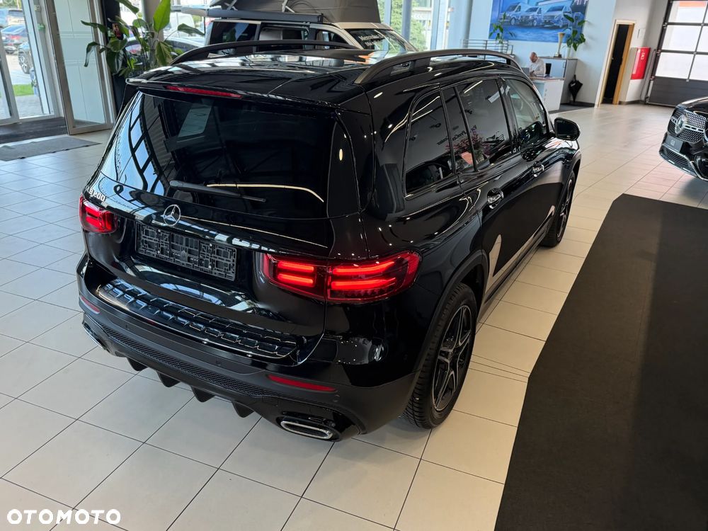 Mercedes-Benz GLB 200 AMG Line 7G-DCT - 8