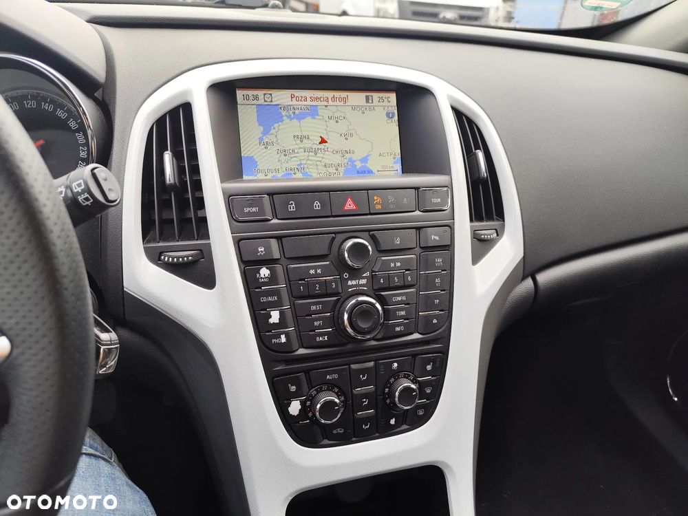 Opel Astra 1.6 Turbo Edition - 13