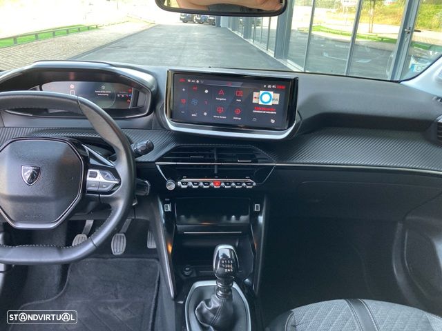 Peugeot 208 1.2 PureTech Allure - 19