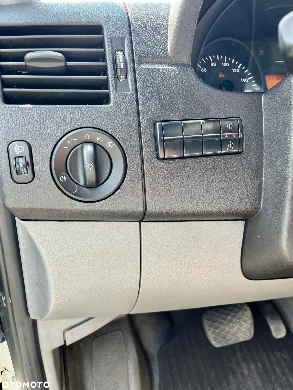 Mercedes-Benz Sprinter - 12