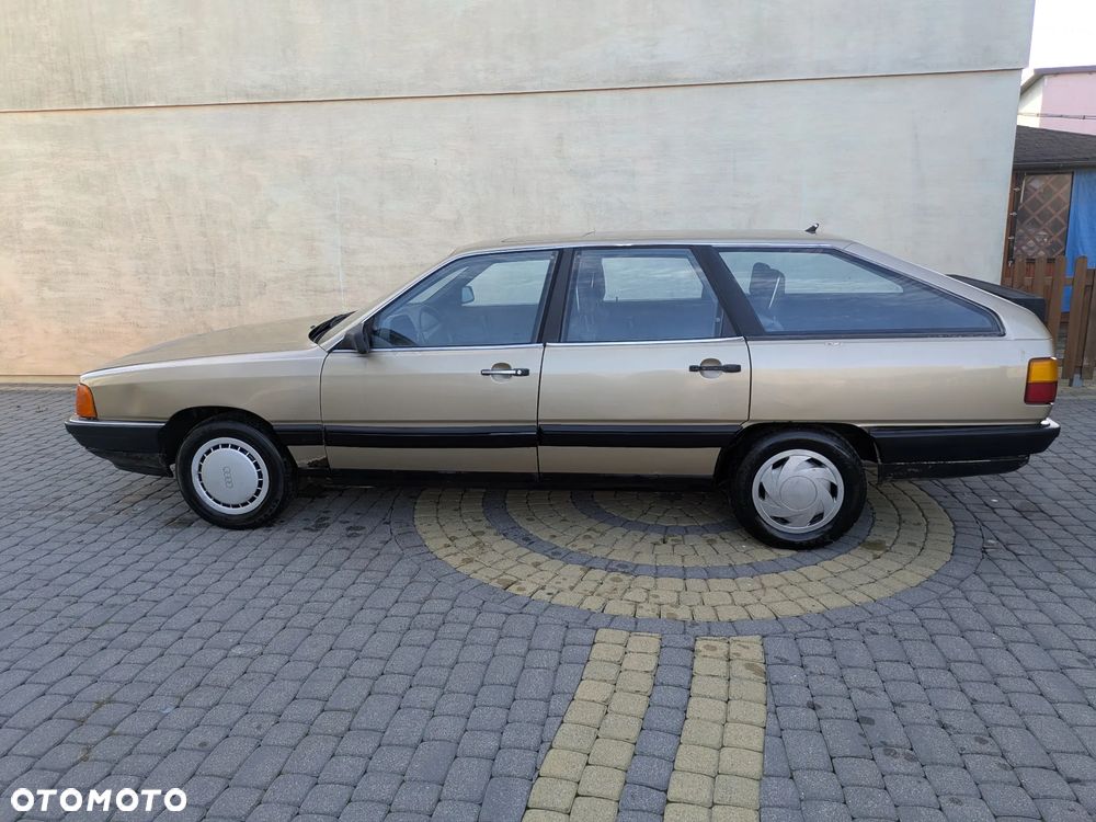 Audi 100 1983 photo 5