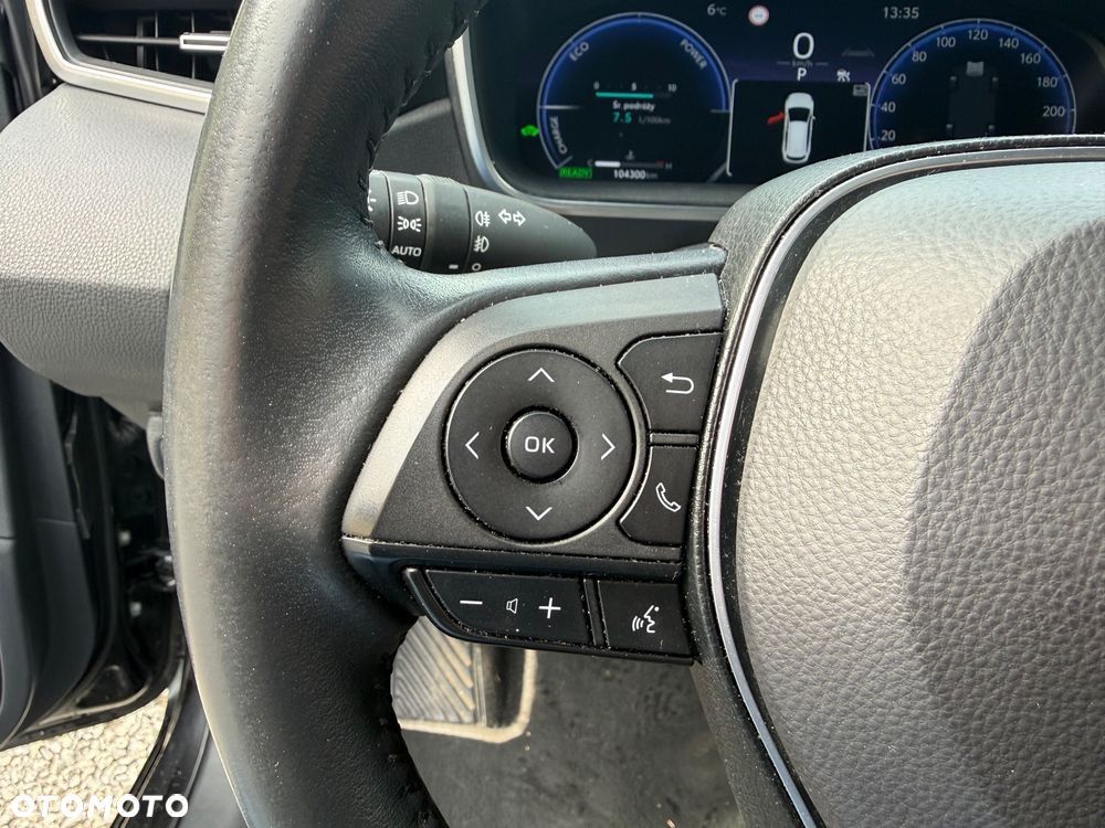 Toyota Corolla 1.8 Hybrid Comfort - 18