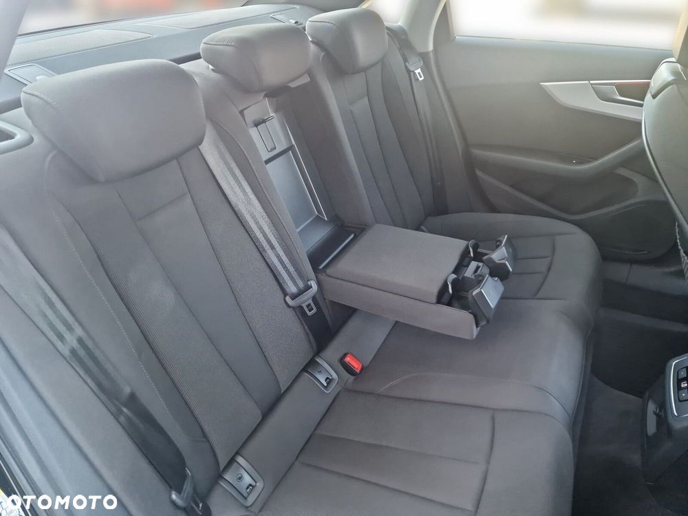 Audi A4 Limousine 35 TFSI mHEV Advanced S tronic - 13