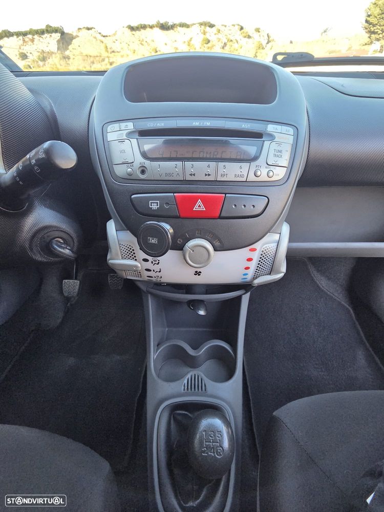 Toyota Aygo 1.0 Orange Edition - 11
