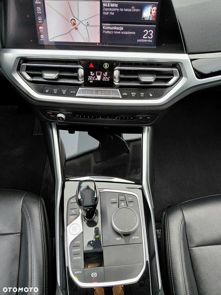 BMW Seria 3 320d xDrive Luxury Line sport - 25