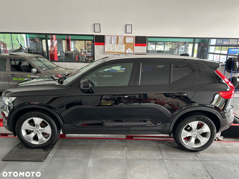 Volvo XC 40 D3 AWD RDesign - 4