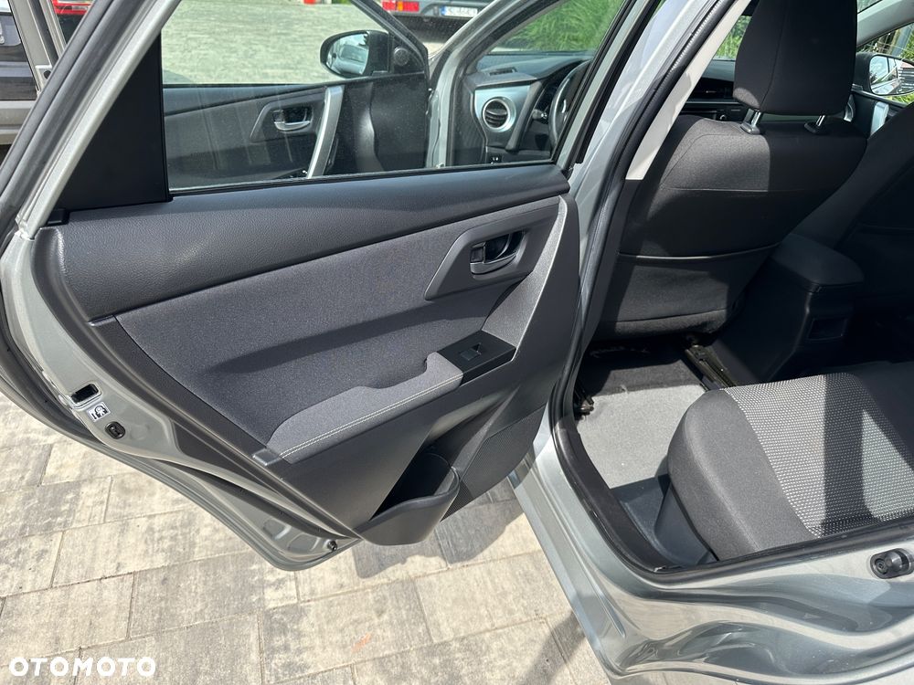 Toyota Auris - 18
