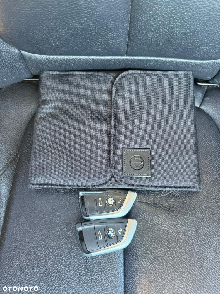 BMW X1 sDrive18d - 3