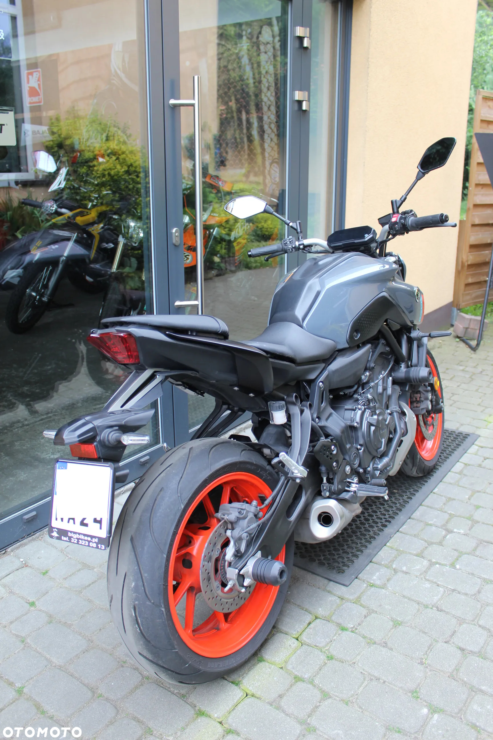 Yamaha MT - 5