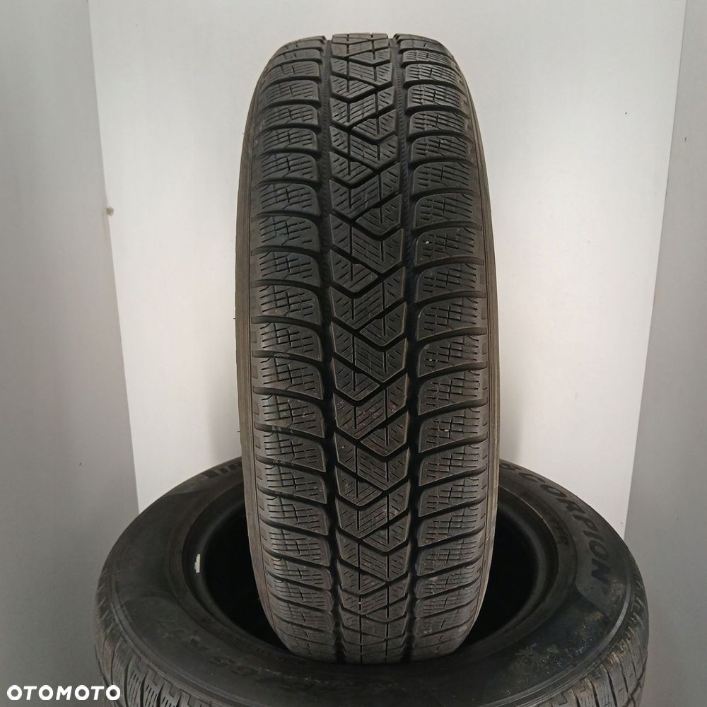 4x 215/65R17 opony zimowe Pirelli Scorpion Winter 85742 - 2
