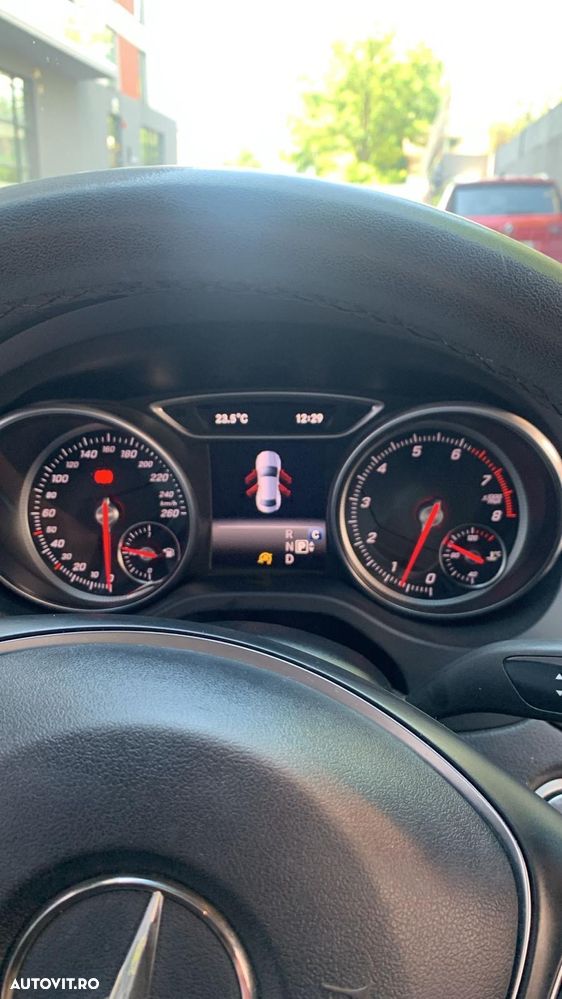 Mercedes-Benz CLA - 7