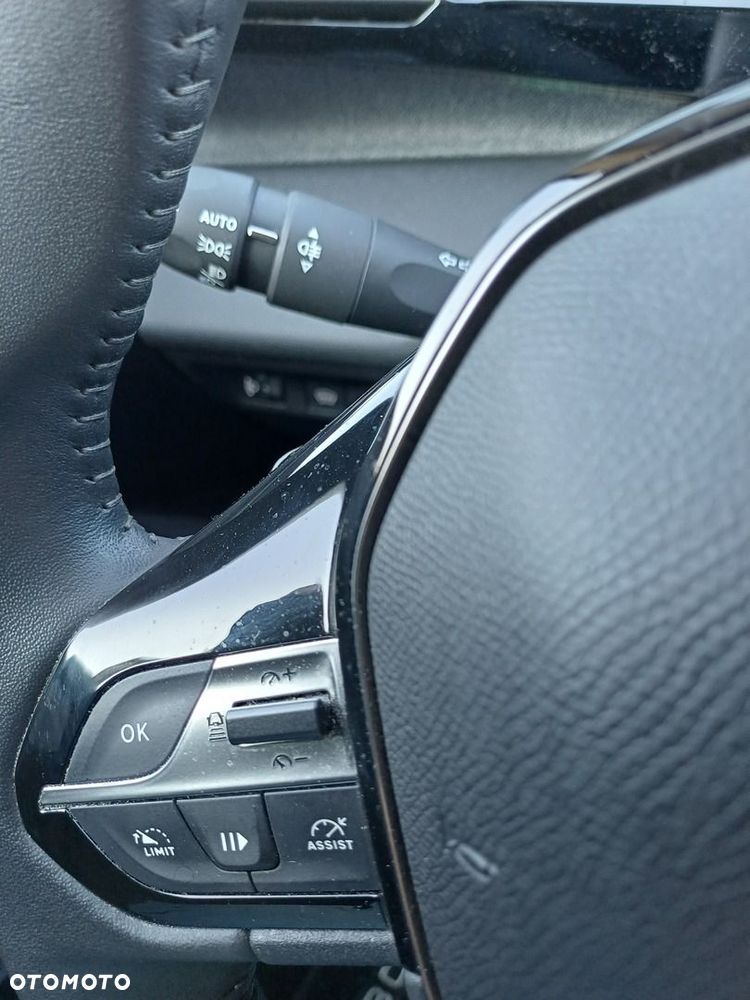 Peugeot 308 1.2 PureTech Allure S&S EAT8 - 28