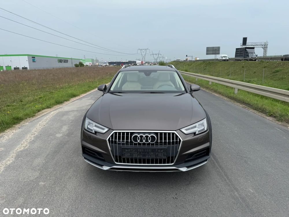 Audi A4 Allroad 2.0 TDI Quattro S tronic - 31