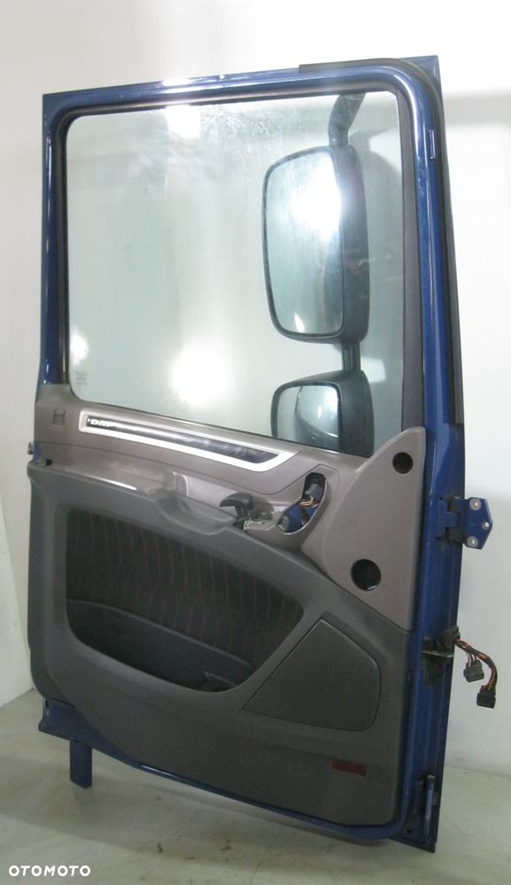 DRZWI PRAWE DAF XF POLIFT ORYGINAŁ KOMPLETNE (białe, czerwone, niebieskie) - 5