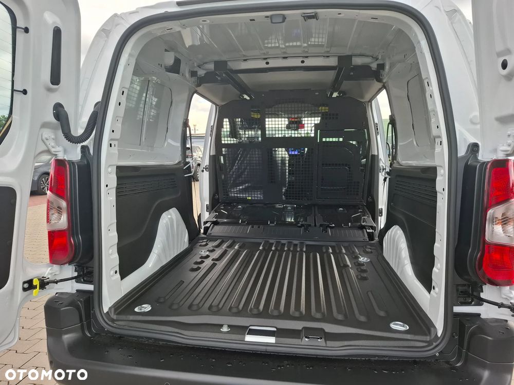 Toyota Proace City - 14