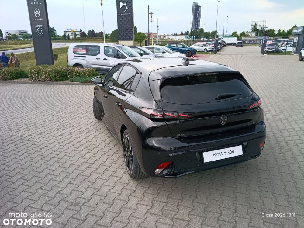 Peugeot 308 - 8