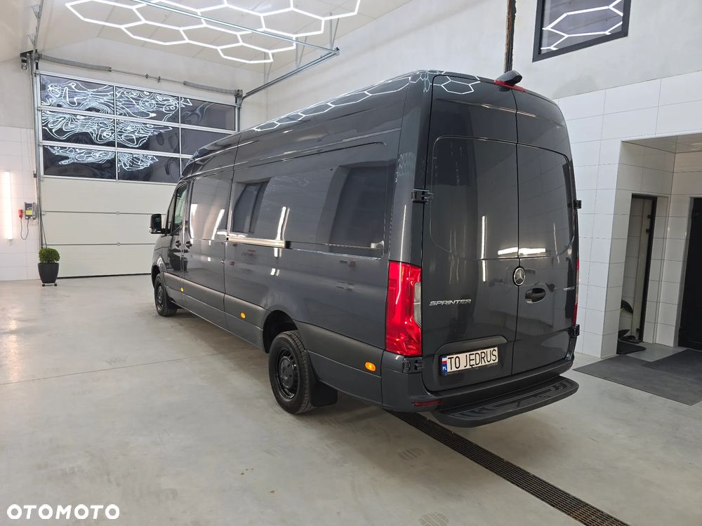 Mercedes-Benz SPRINTER 319 3.0 V6 CDI AUTOMAT 4,40Cm Długi SERWIS ASO MERCEDES-BENZ DO OSTATNIEGO km SALON PL FUL LED HIGH PERFORMANCE MBUX z ekranem dotykowym 10,25 cali SIEDZENIE KIEROWCY KOMFORTOWE, HYDRAULICZNE RESOROWANE PODGRZEWANA SZYBA PRZEDNIA TEMPOMAT KAMERA COFANIA LAKIER METALIK - 10