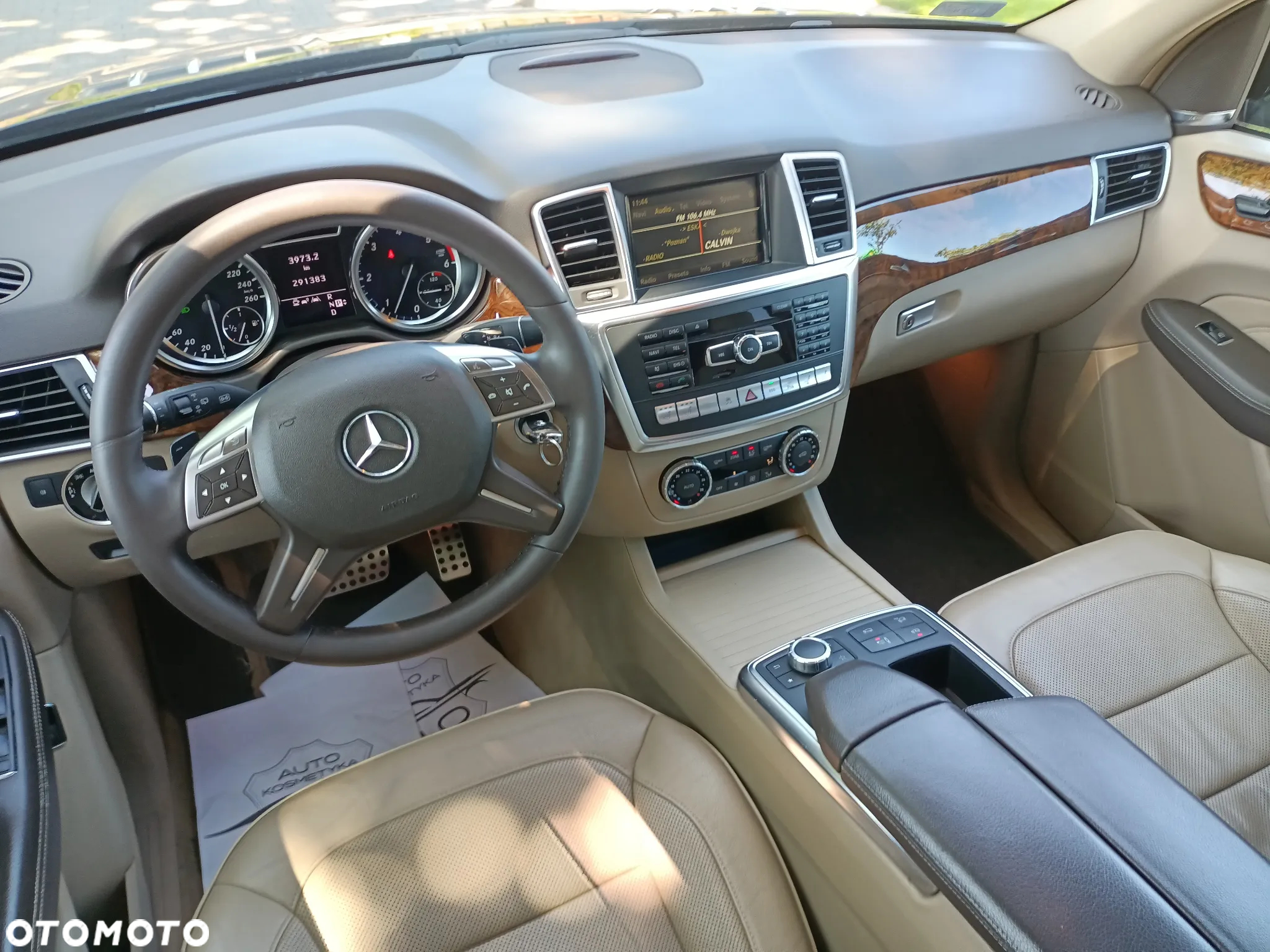 Mercedes-Benz ML 350 BlueTec 4-Matic - 10