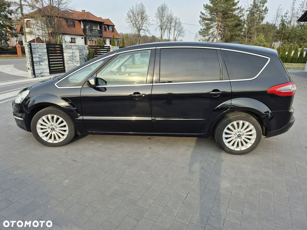 Ford S-Max - 13