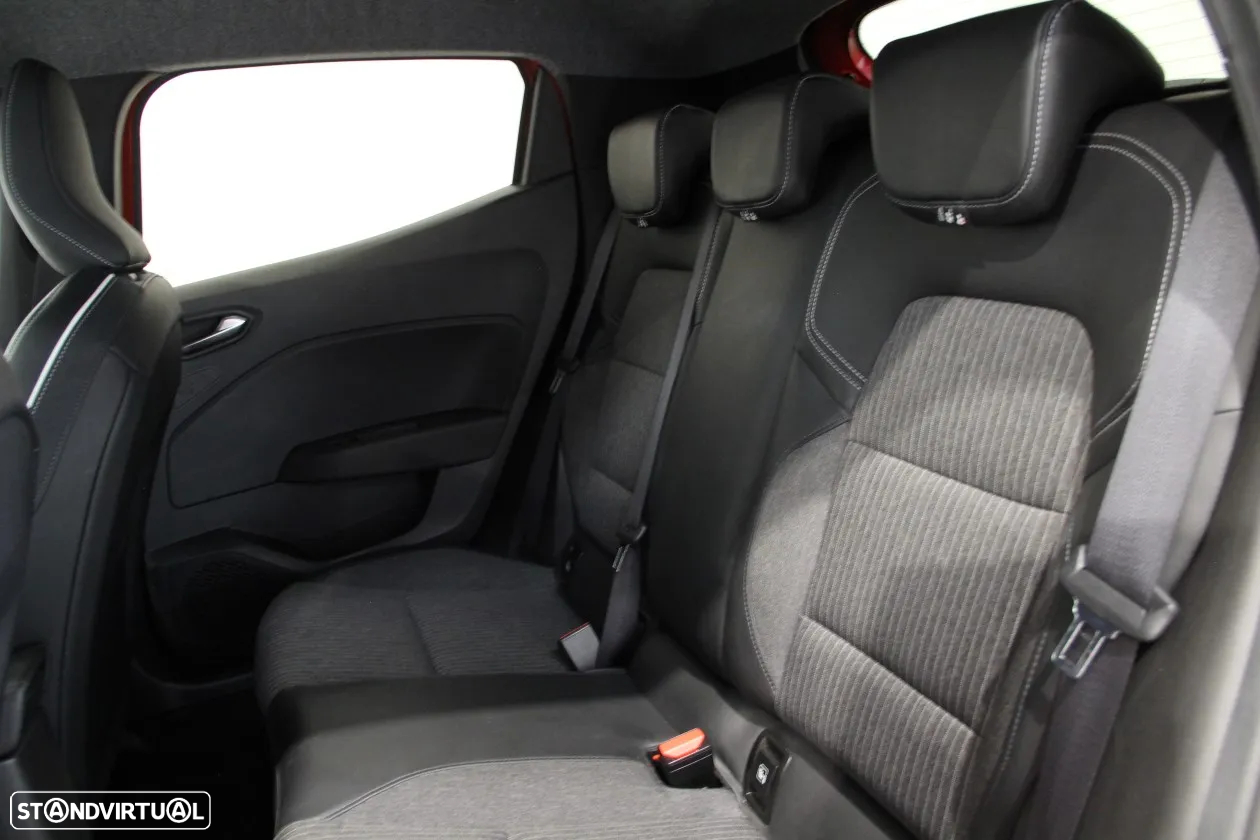 Renault Clio 1.0 TCe Techno - 26