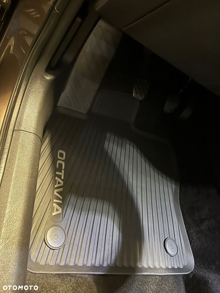 Skoda Octavia 1.0 TSI Ambition - 10