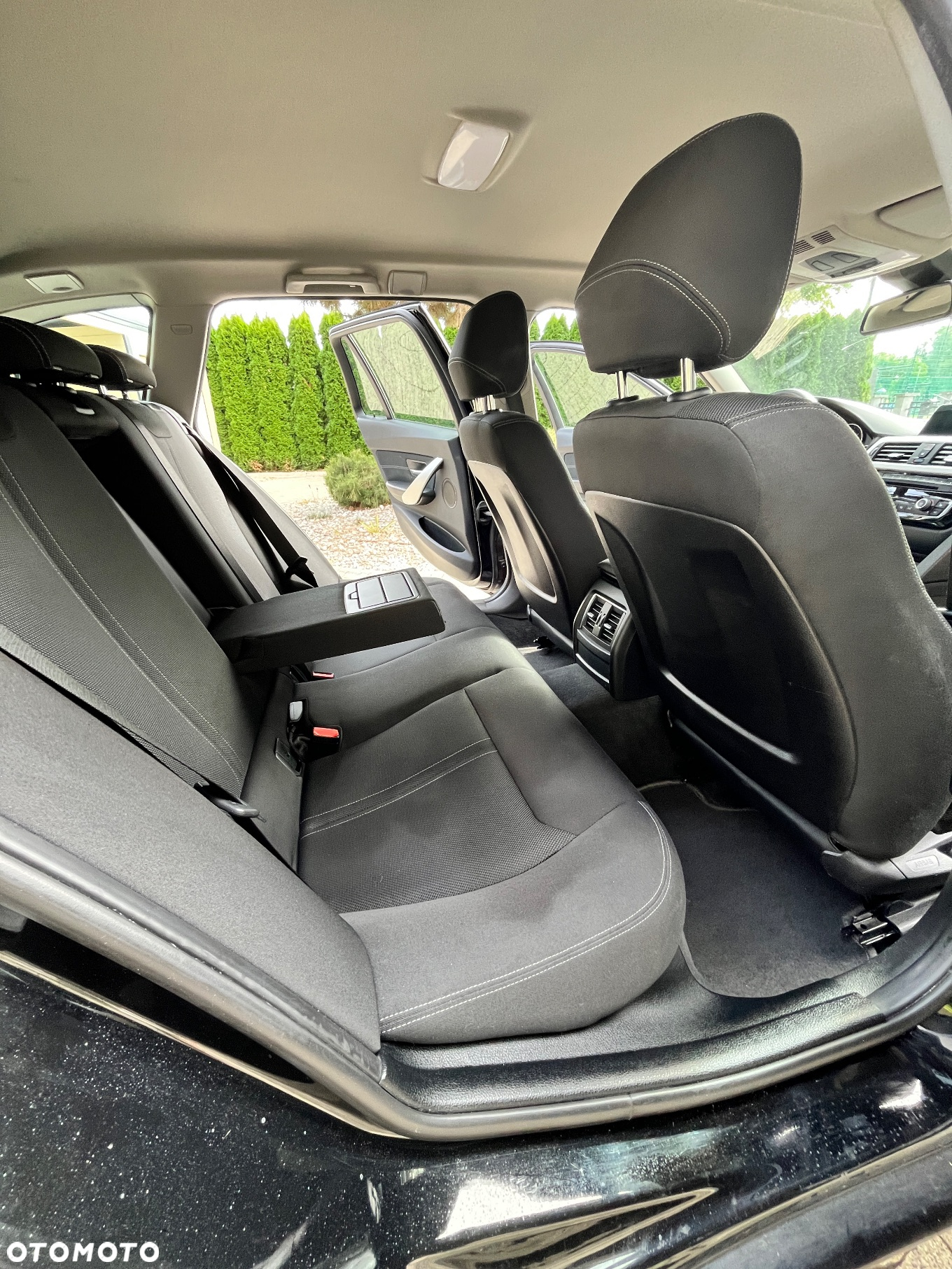 BMW Seria 3 318d Touring - 6
