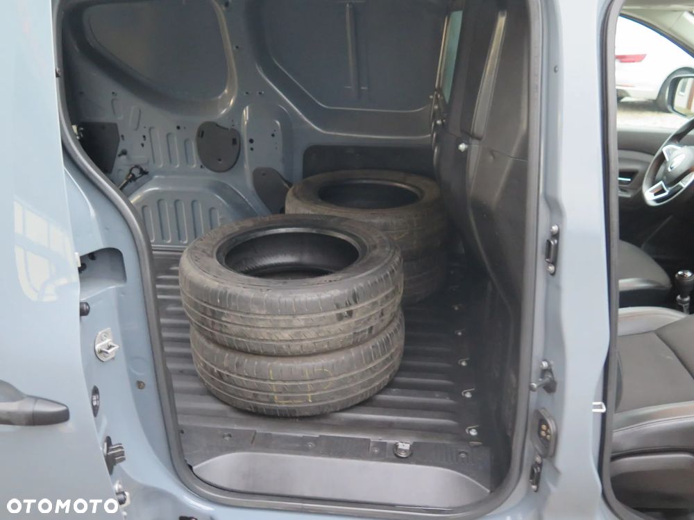 Renault EXPRESS - 21