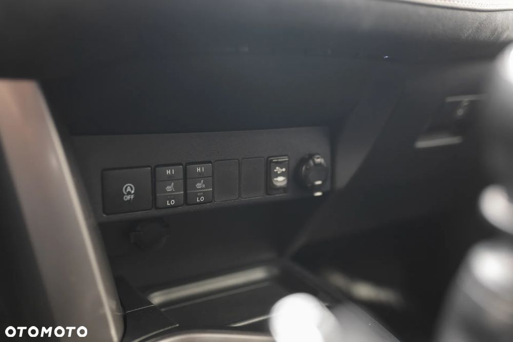 Toyota RAV4 2.0 D-4D Premium 4x2 - 17