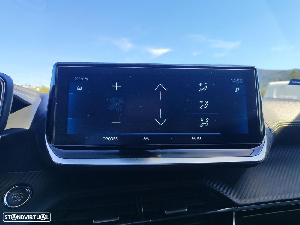 Peugeot e-2008 50 kWh GT - 13