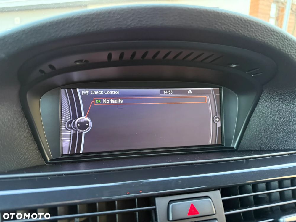 BMW Seria 3 320d Efficient Dynamics Sport Line - 38