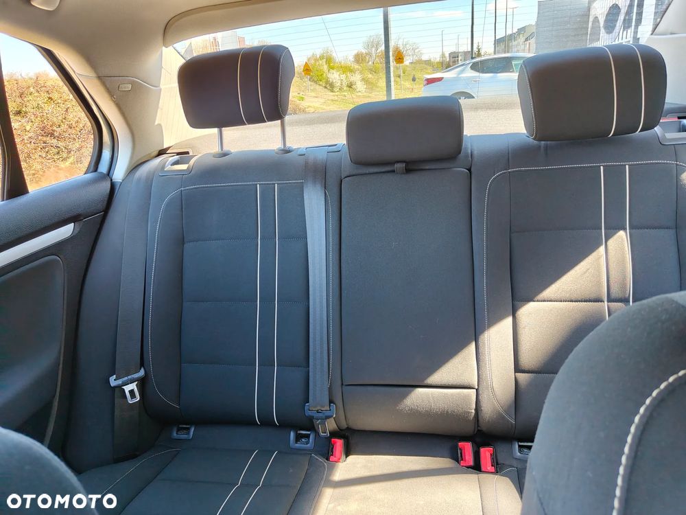 Volkswagen Jetta 1.6 TDI DPF Comfortline - 11